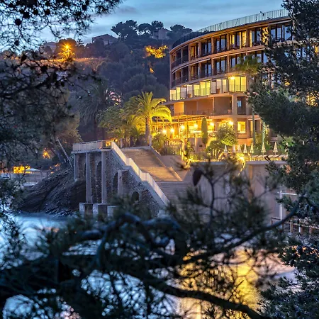 Le Bailli De Suffren