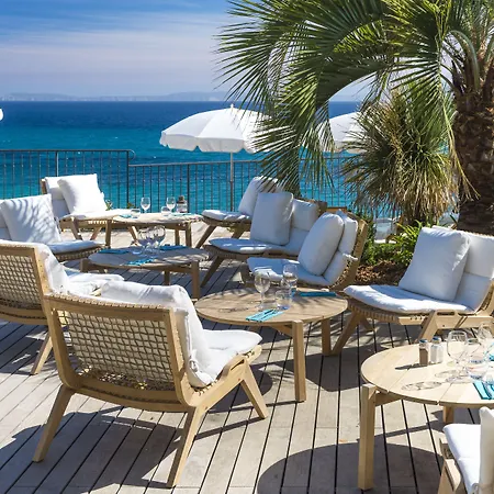 Le Bailli De Suffren 4*