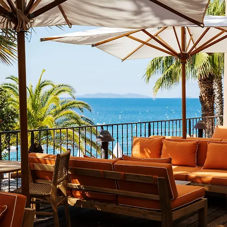 Le Bailli De Suffren Hotel 4*