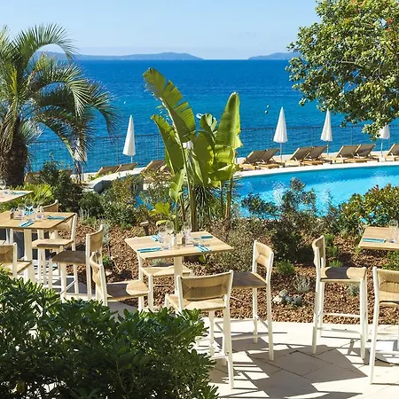 Le Bailli De Suffren Hotel 4*