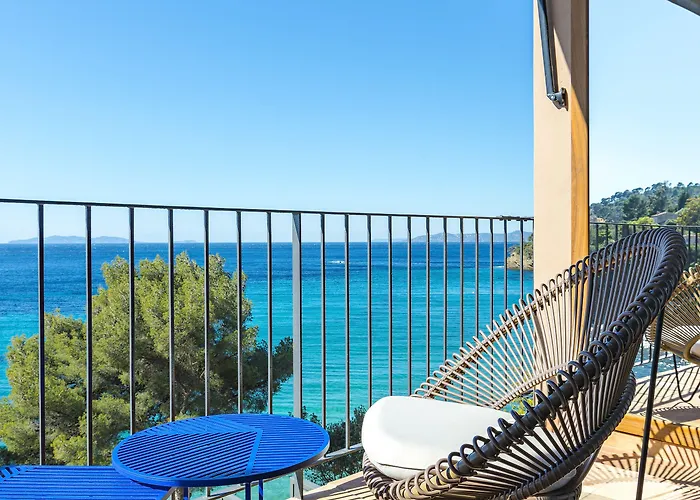 Le Bailli De Suffren Hotel 4*