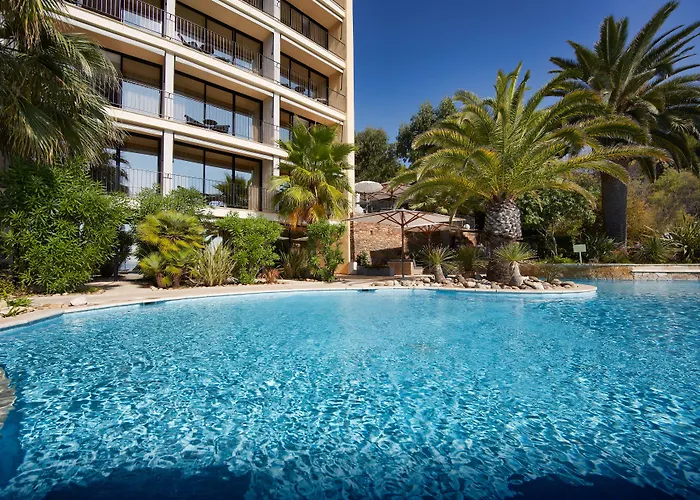 Le Bailli De Suffren Hotel