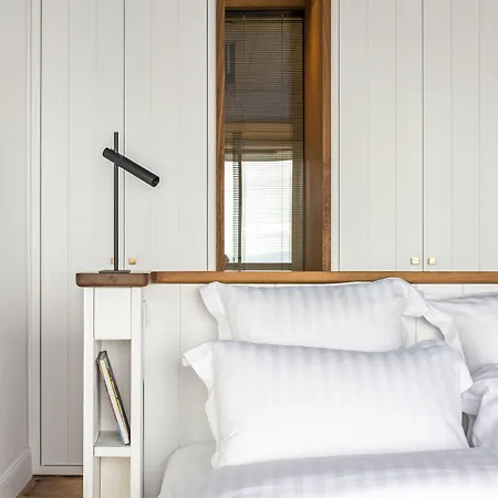 Le Bailli De Suffren Hotel 4*