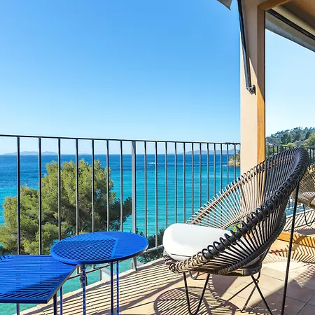 Le Bailli De Suffren Hotel 4*