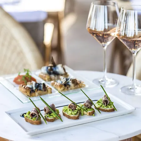 فندق Le Bailli De Suffren Le Rayol-Canadel-sur-Mer