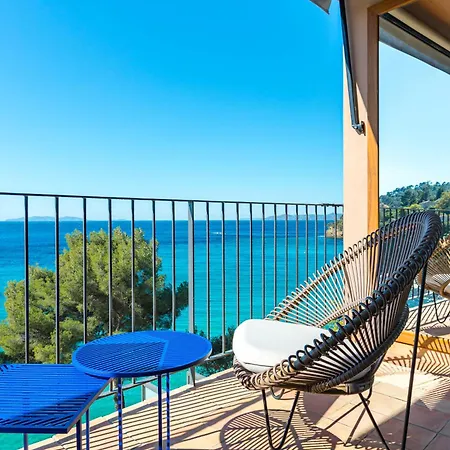 Le Bailli De Suffren Hotel 4*