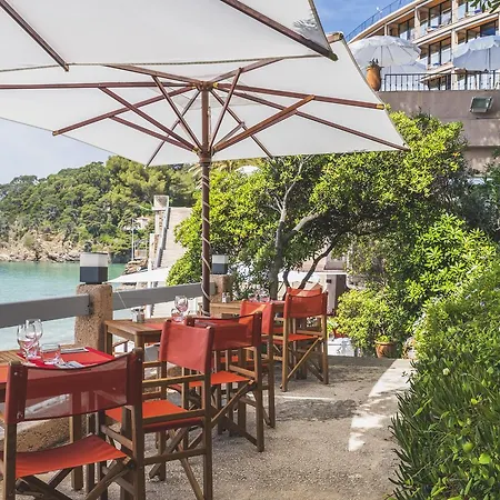 Hotel Le Bailli De Suffren 4*