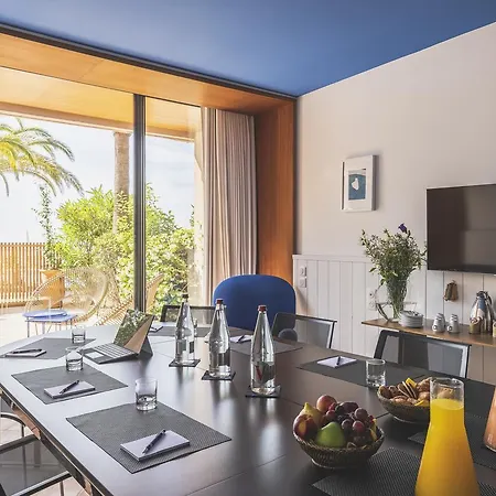 Le Bailli De Suffren Hotel